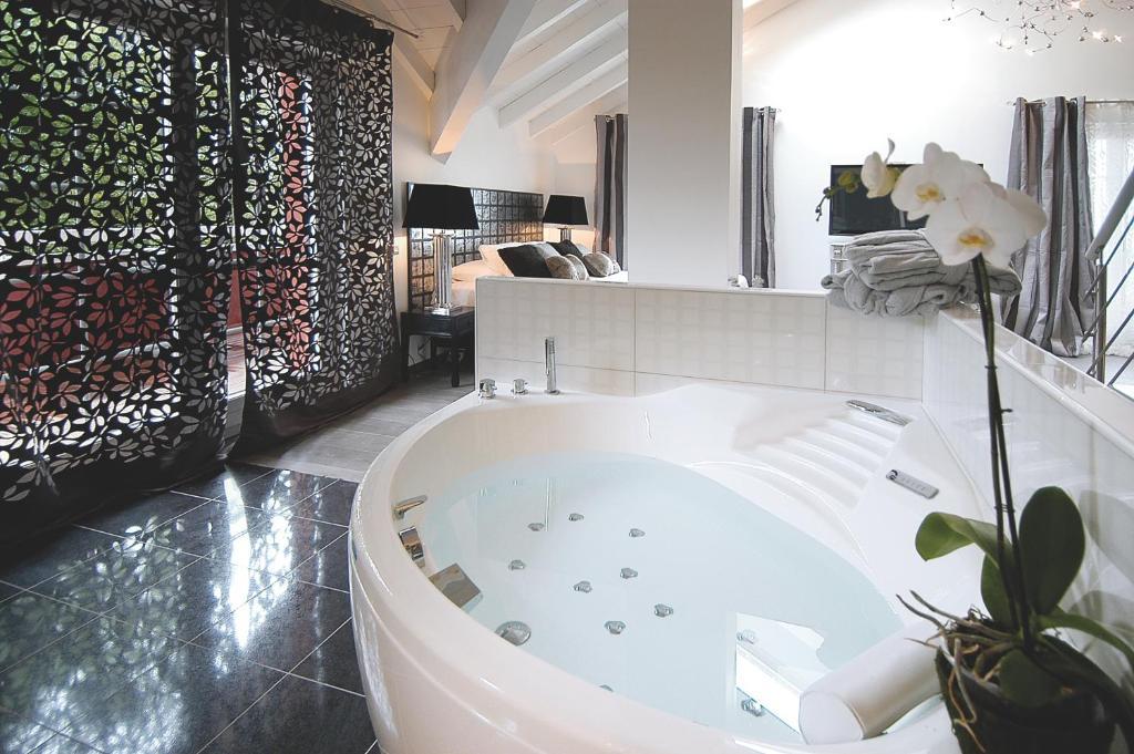 Auberge De Maison Rouge Vétraz-Monthoux Quarto foto